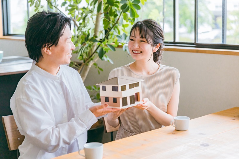 神戸の工務店の注文住宅の打ち合わせの様子