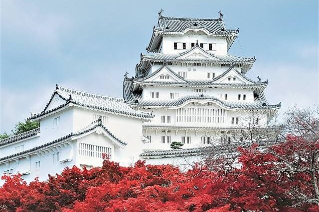 自然素材の漆喰を使った姫路城の画像