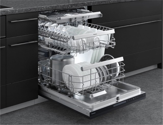 フロントオープンタイプのビルトイン食洗器の画像