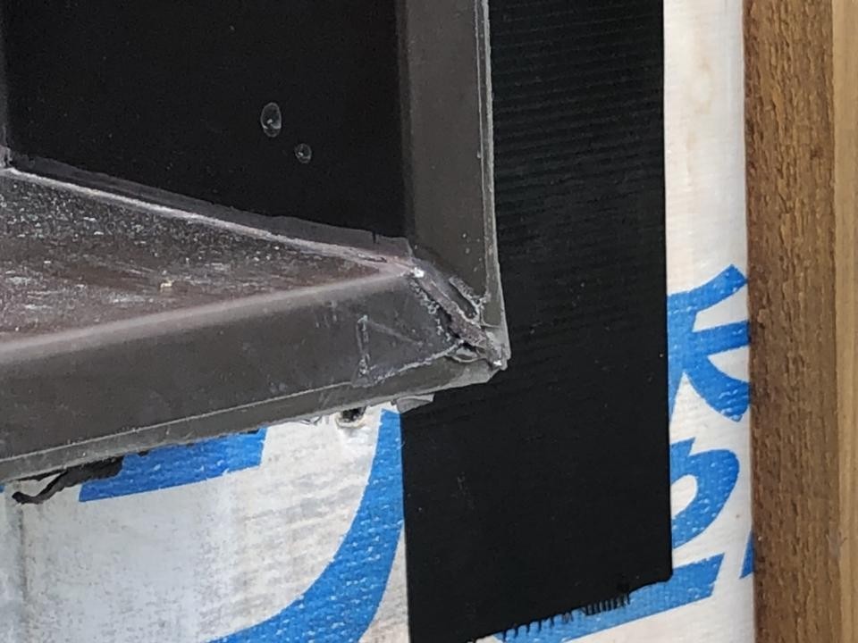 樹脂サッシの劣化画像2