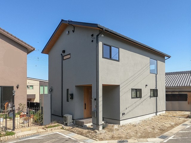 EX断熱施工後の塗り壁の完成写真