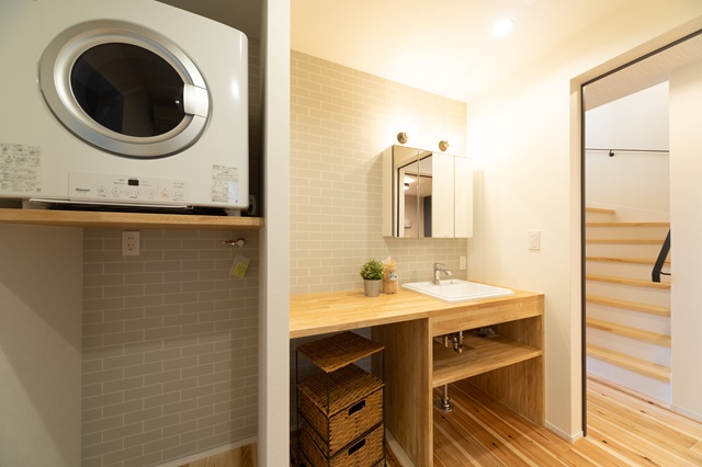 神戸のリフォーム施工事例の洗面脱衣室