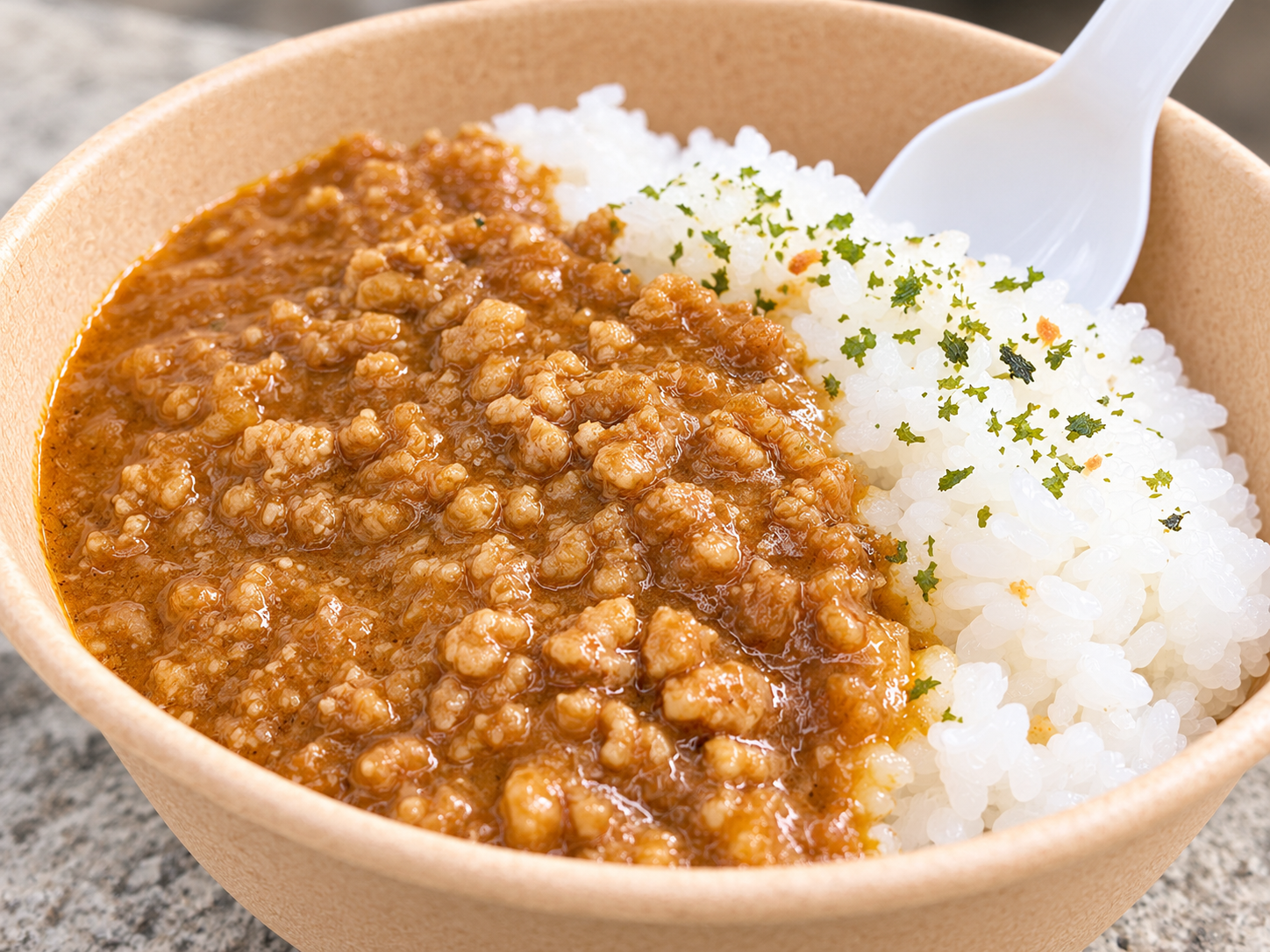 神戸の工務店のイベントの屋台のキーマカレー